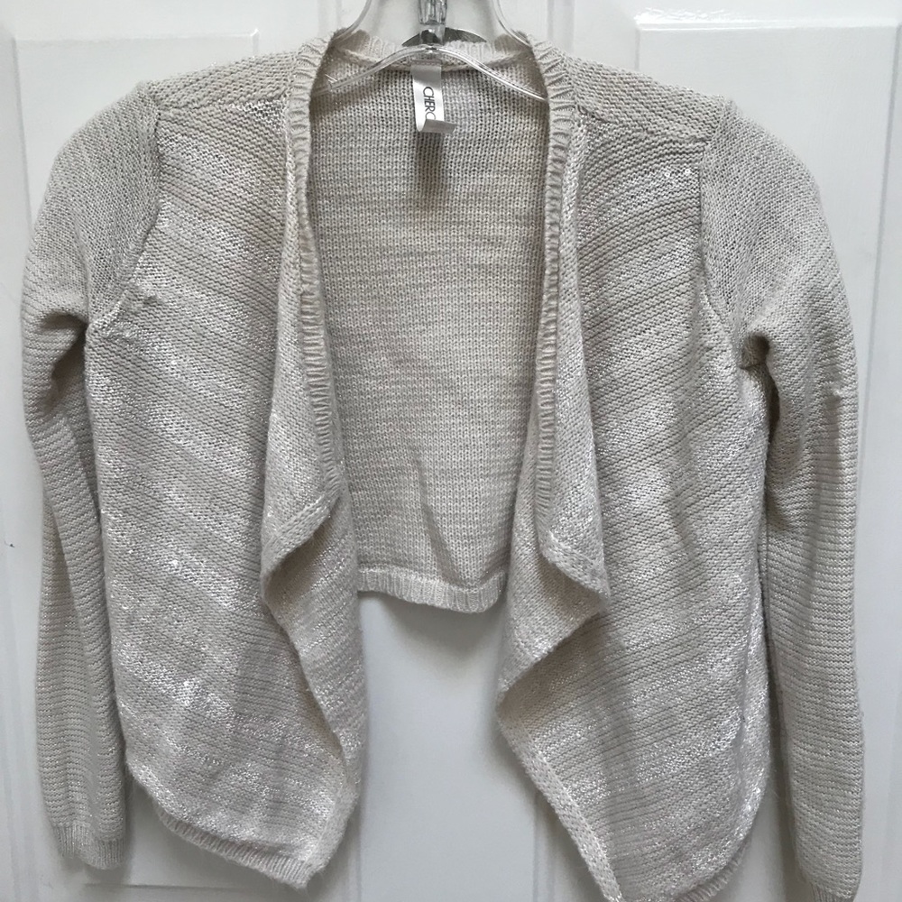 🤩Girls sweater shrug worn to formal.